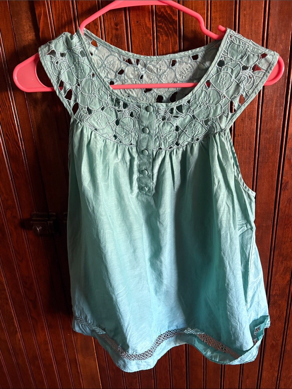 Forever 21 Sleeveless Lace Yoke Tank Top in Mint Green. Silk cotton blend. Large